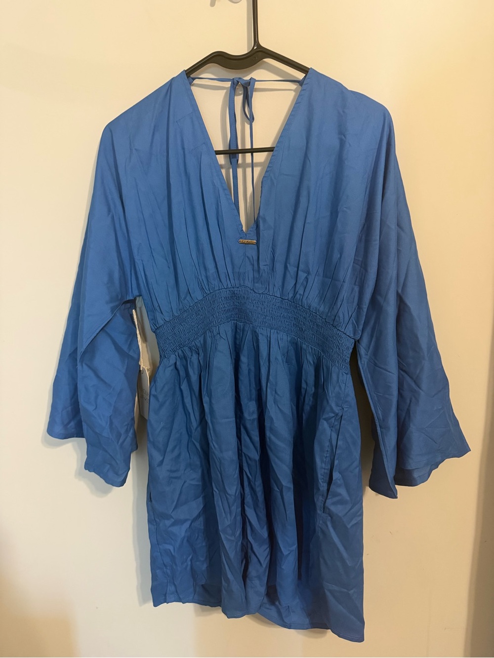 Honolua Surf Co Women’s Blue Solid V-Neck Smocked 3/4 Sleeve Mini Romper M